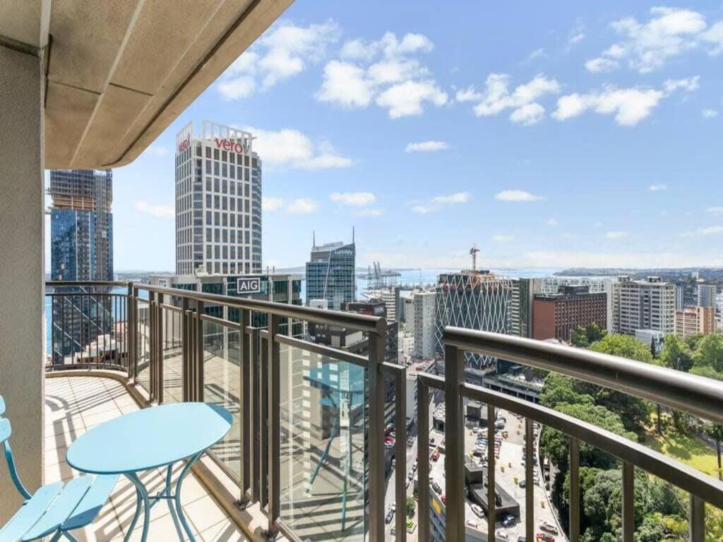 אוקלנד Bright One Bedroom Beauty With Balcony And Unbeatable Views מראה חיצוני תמונה